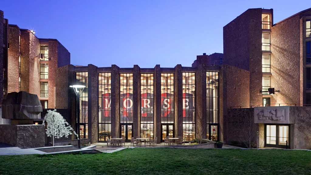 Morse & Stiles College